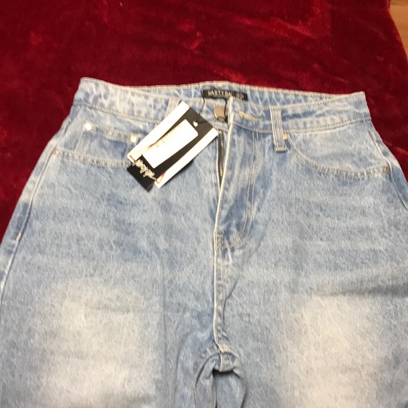 Nasty Gal Raw Hem Mom Jeans - Picture 2 of 7